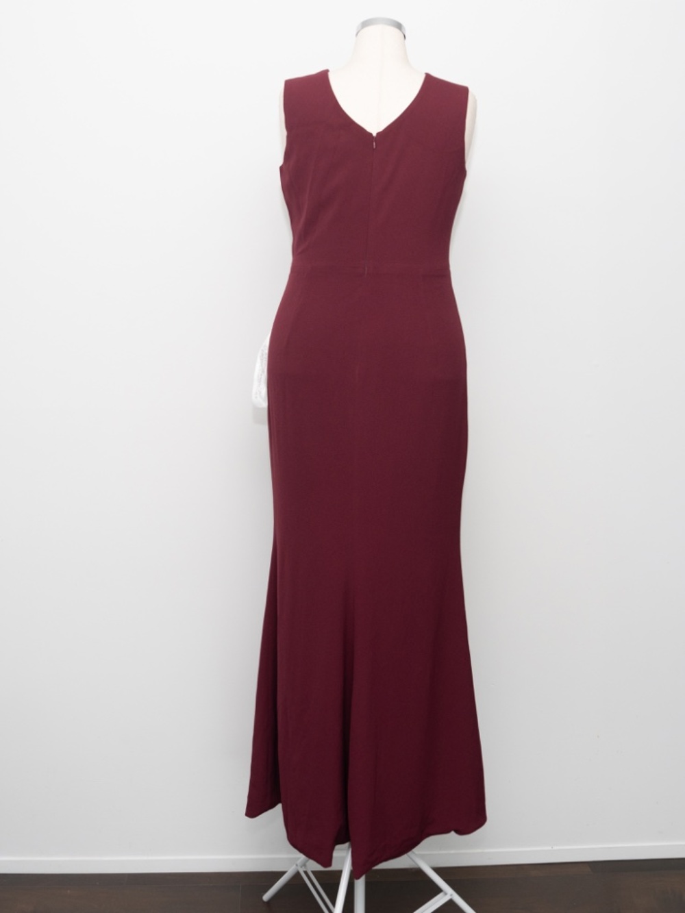 Dress the Population - Sandra Gown - Picture 3 of 13
